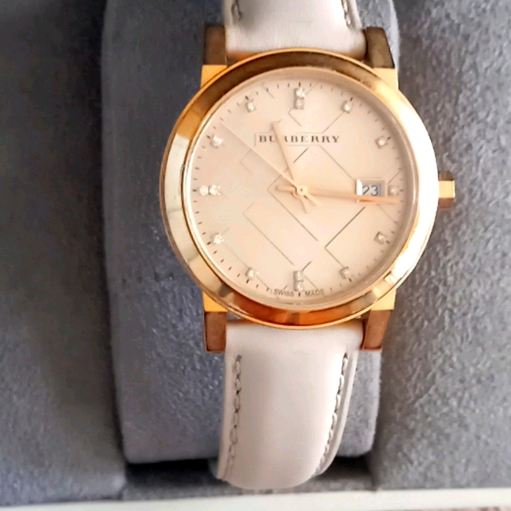 Burberry diamond watch